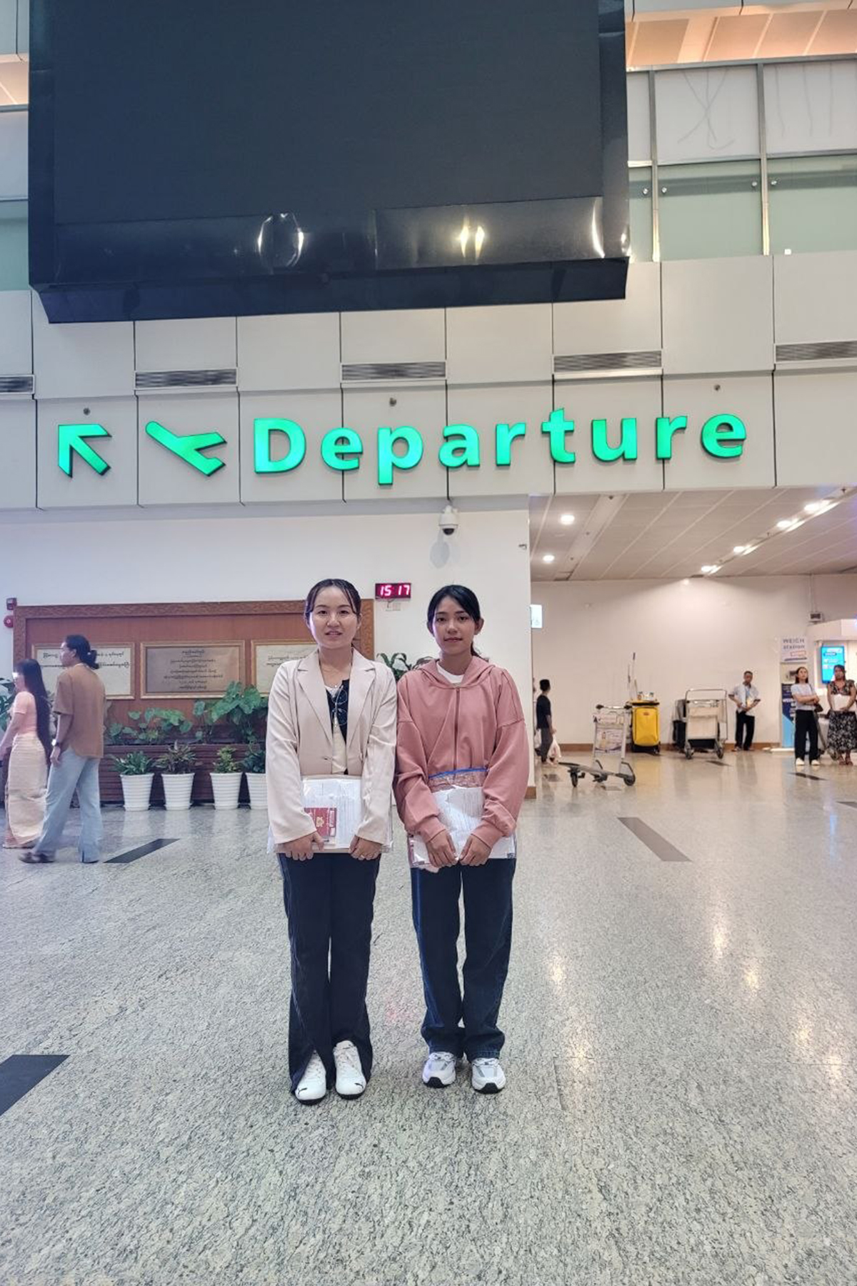Candidates receiving airport departure support
